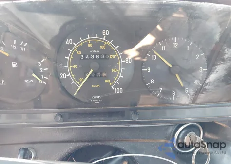 1983 Mercedes-Benz 240 D z USA, uszkodzony, nr VIN WDBAB23A4DB365806